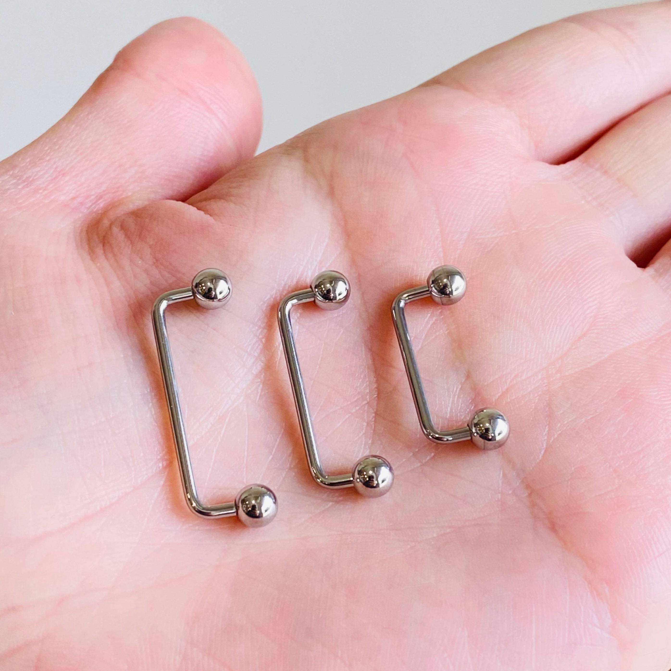 Body on sale piercing bars